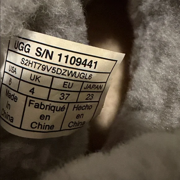 Ugg Mini Sequin Star boots size 6 - Picture 7 of 8